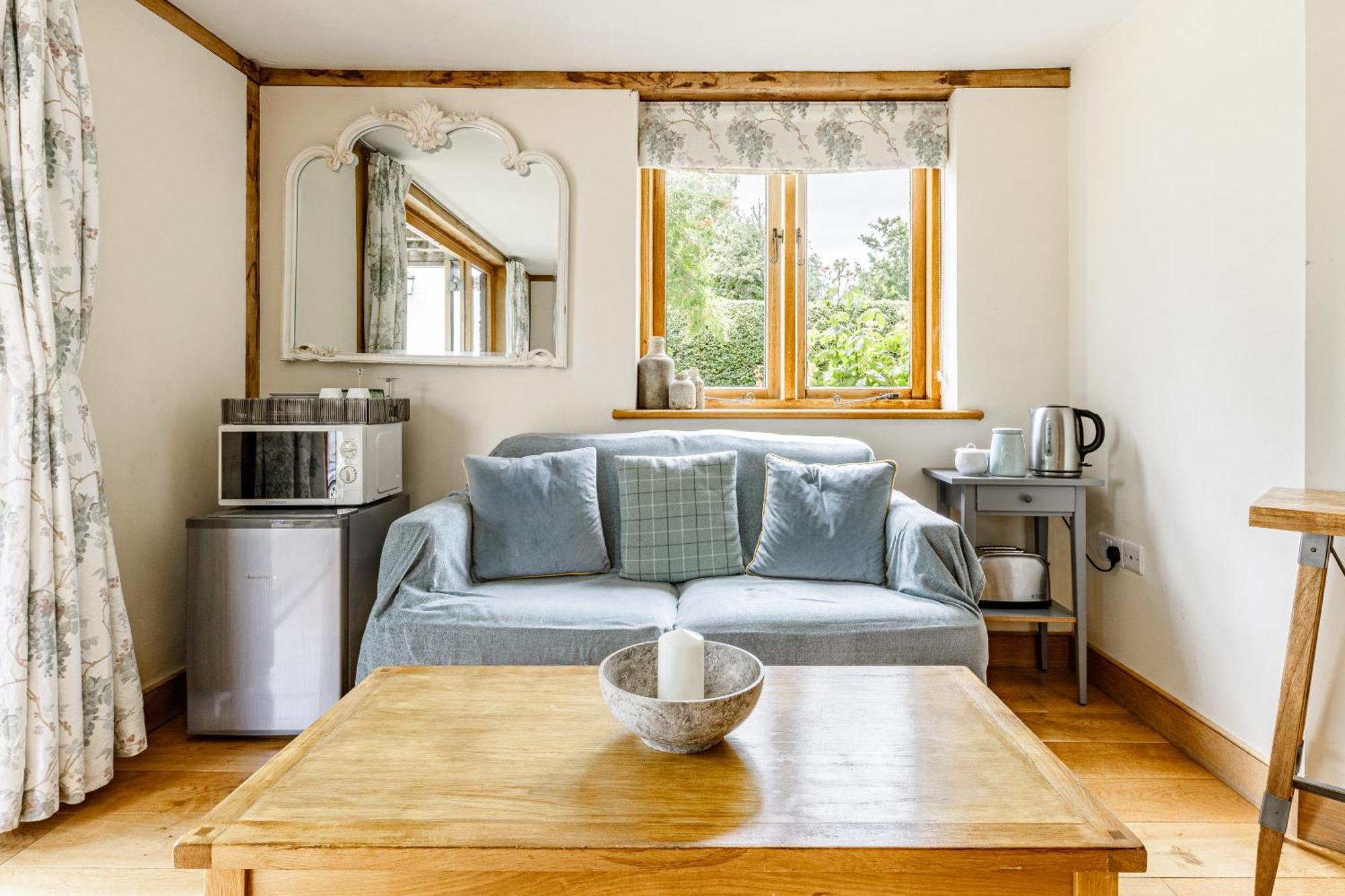 Oak Mead Villa Wrexham Room photo