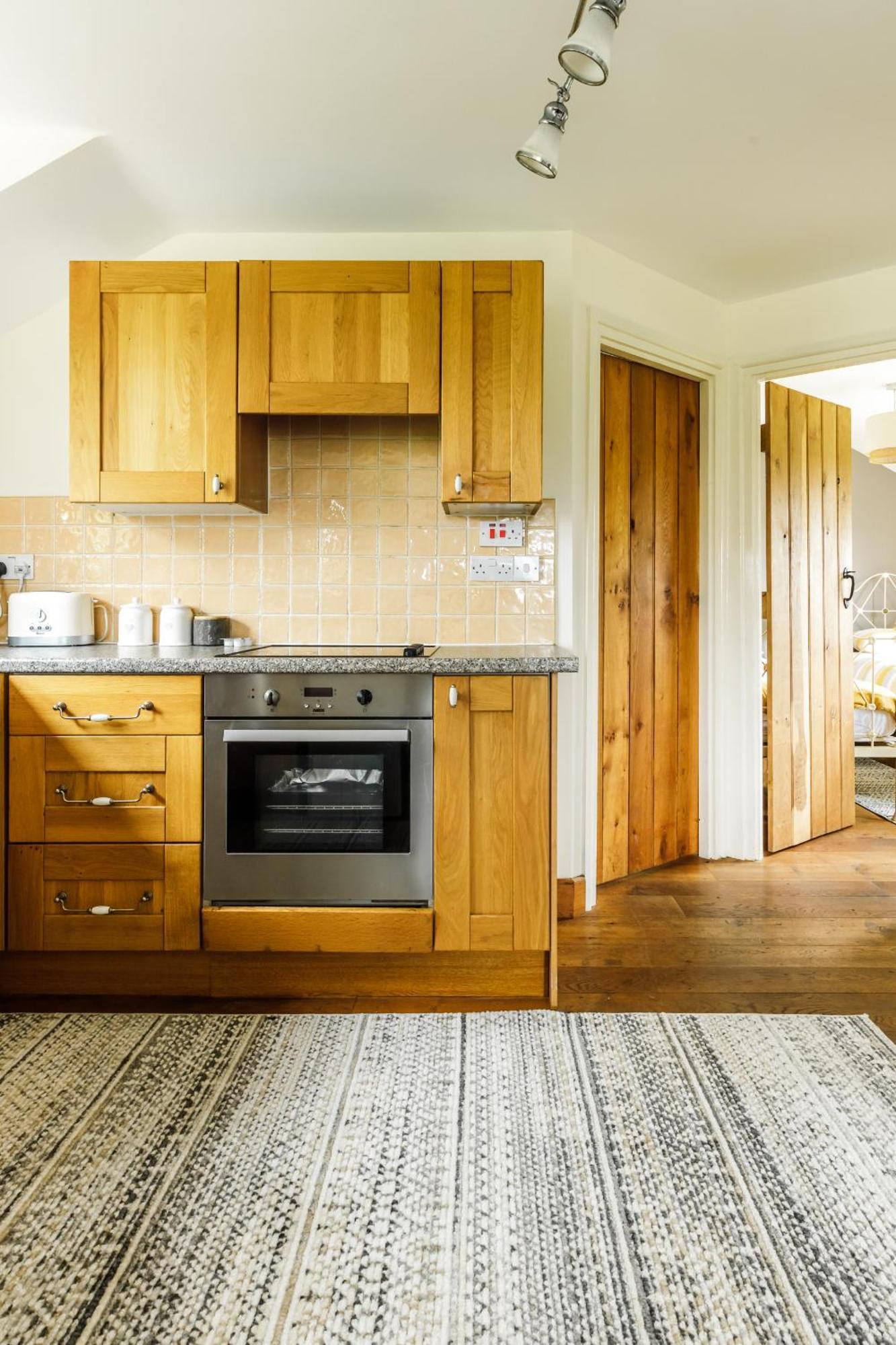 Oak Mead Villa Wrexham Room photo